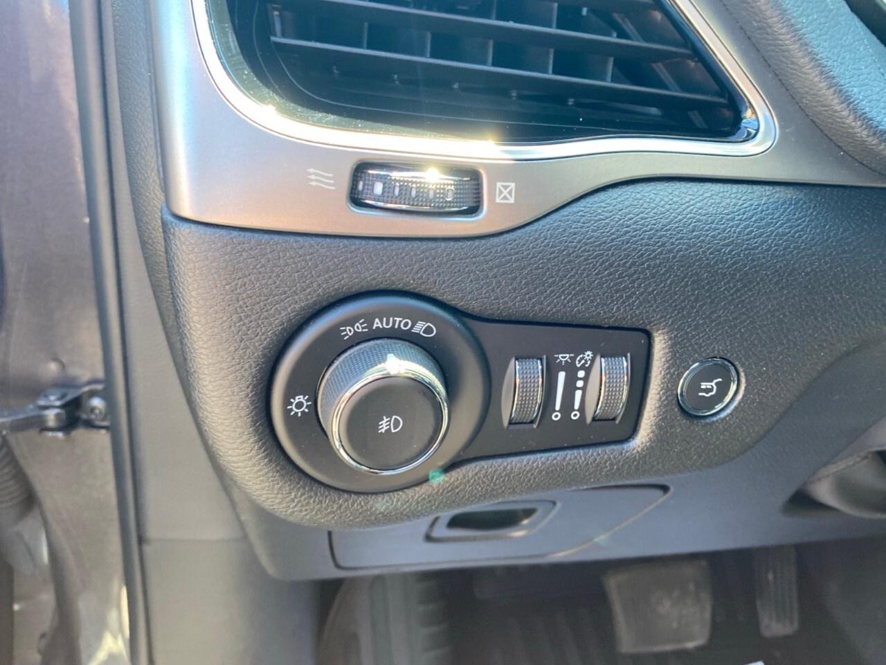 2021 Jeep Cherokee 80th Anniversary 4x4 Photo