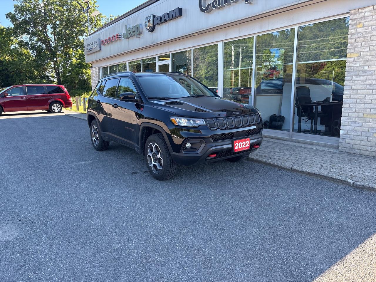 2022 Jeep Compass Trailhawk Photo2