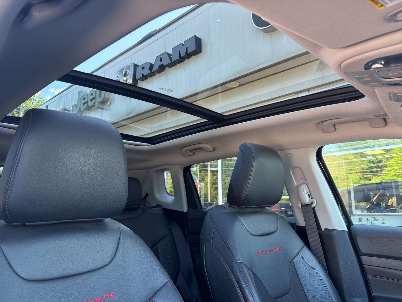 2022 Jeep Compass Trailhawk Photo
