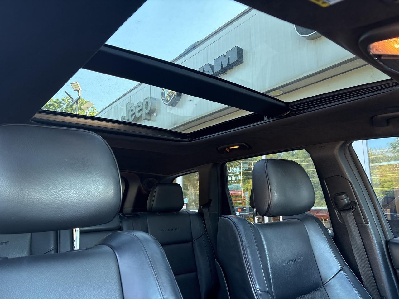 2015 Jeep Grand Cherokee Summit Photo