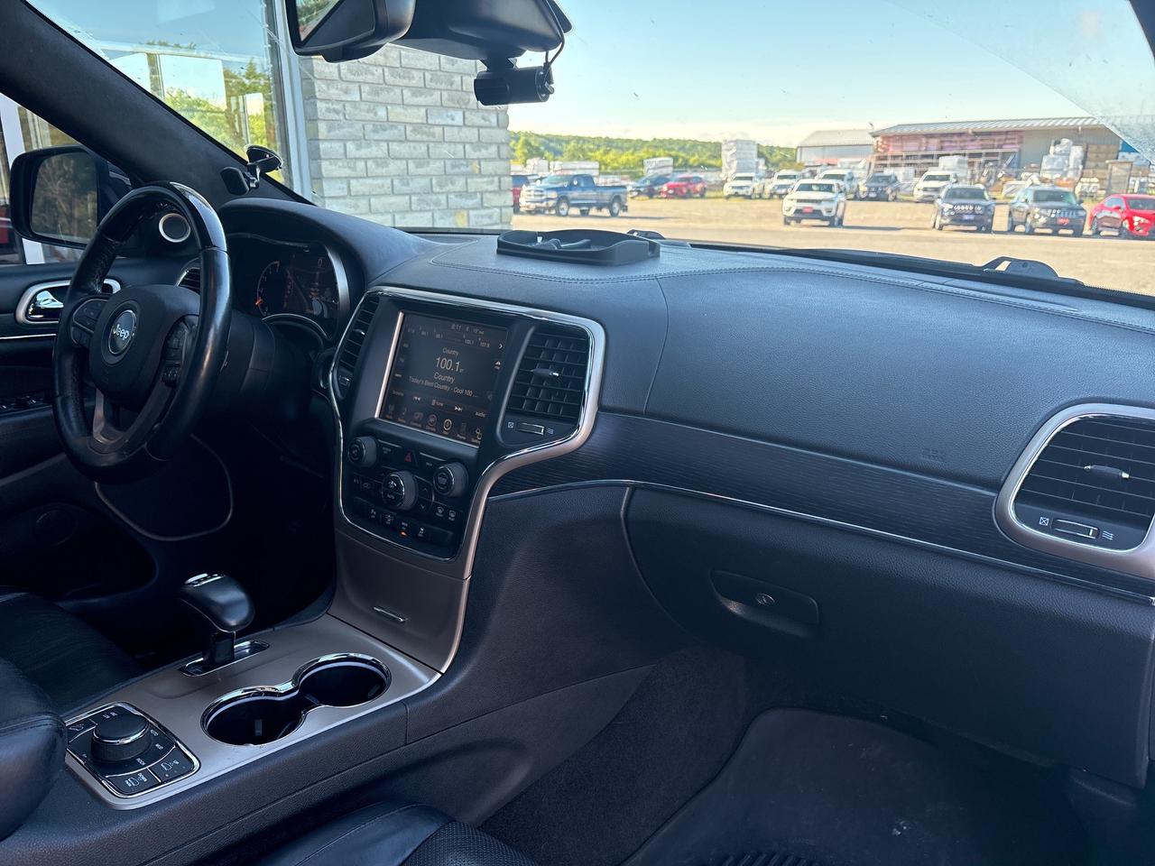 2015 Jeep Grand Cherokee Summit Photo