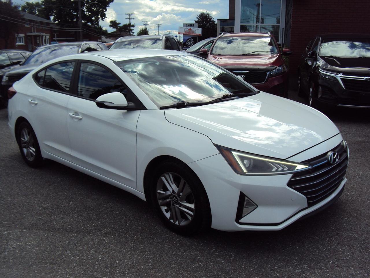 2019 Hyundai Elantra Preferred Photo