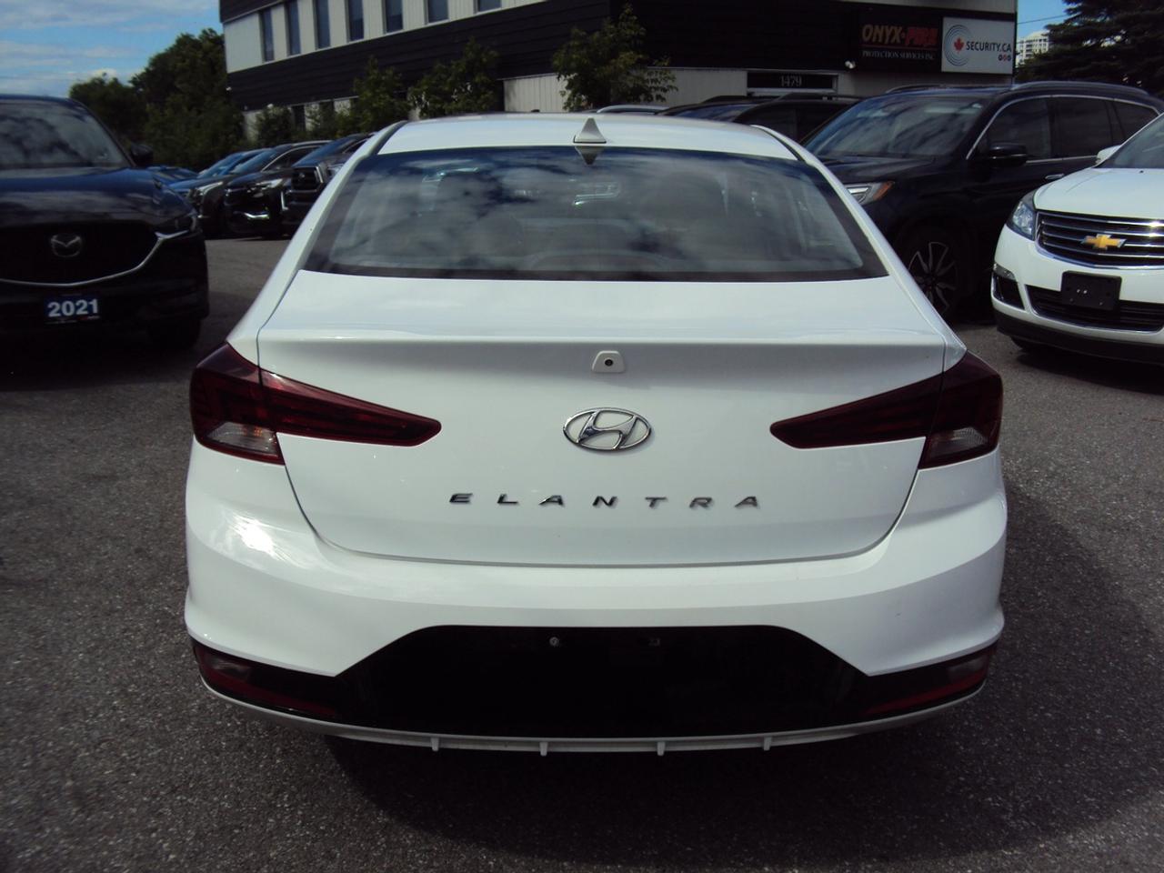 2019 Hyundai Elantra Preferred Photo