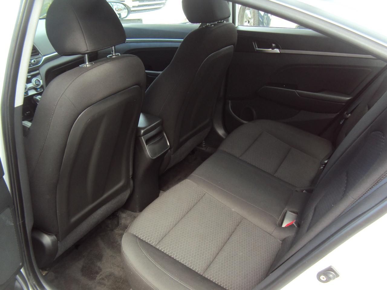 2019 Hyundai Elantra Preferred Photo