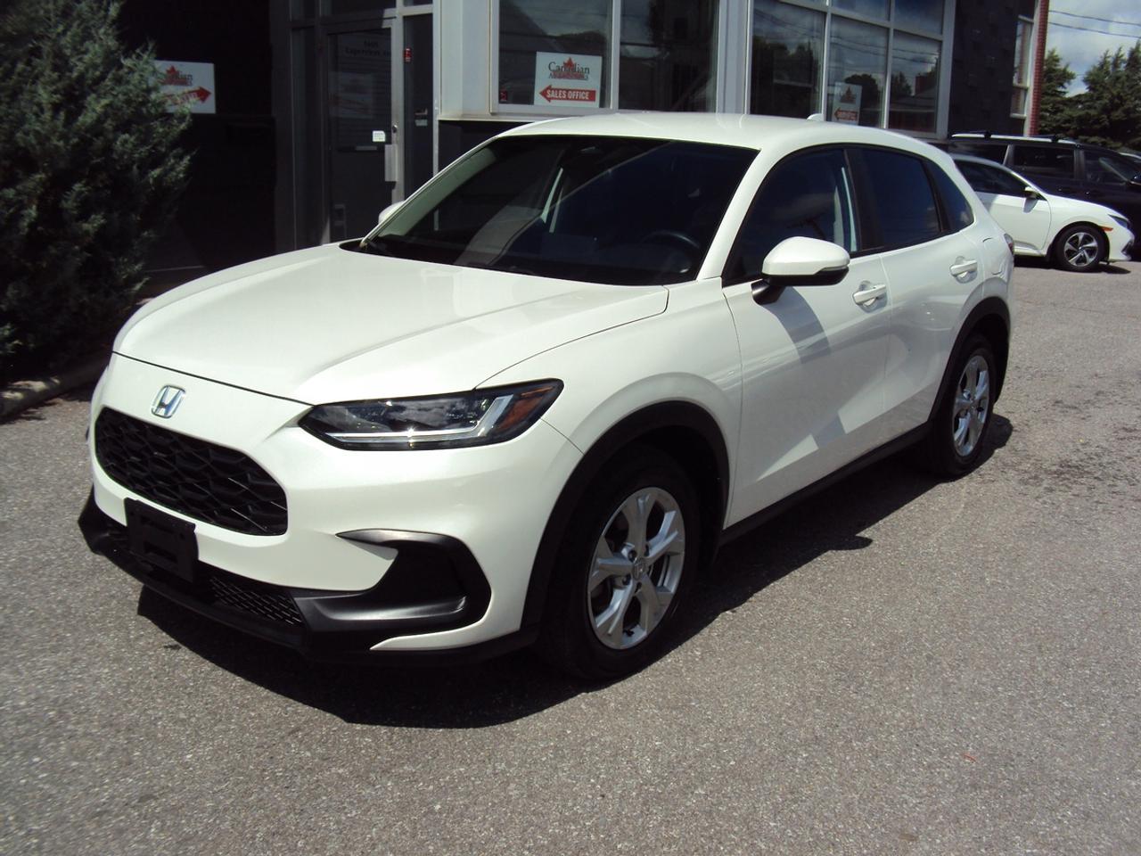 2025 Honda HR-V LX Photo2