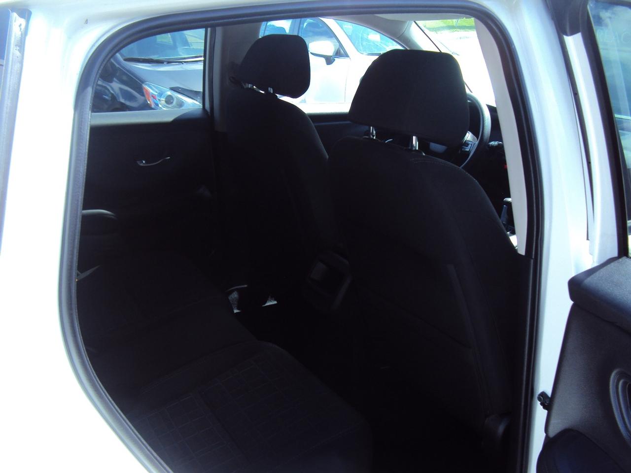 2025 Honda HR-V LX Photo