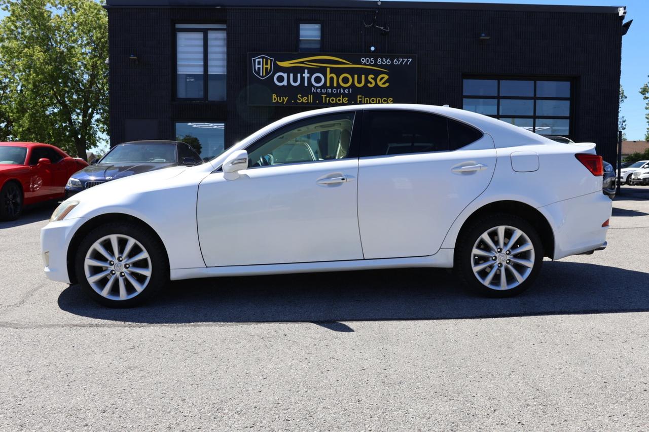 2009 Lexus IS 250-AWD/NAV/B CAM/LEATHER/P SEATS/H SEATS/SUNROOF/ Photo2
