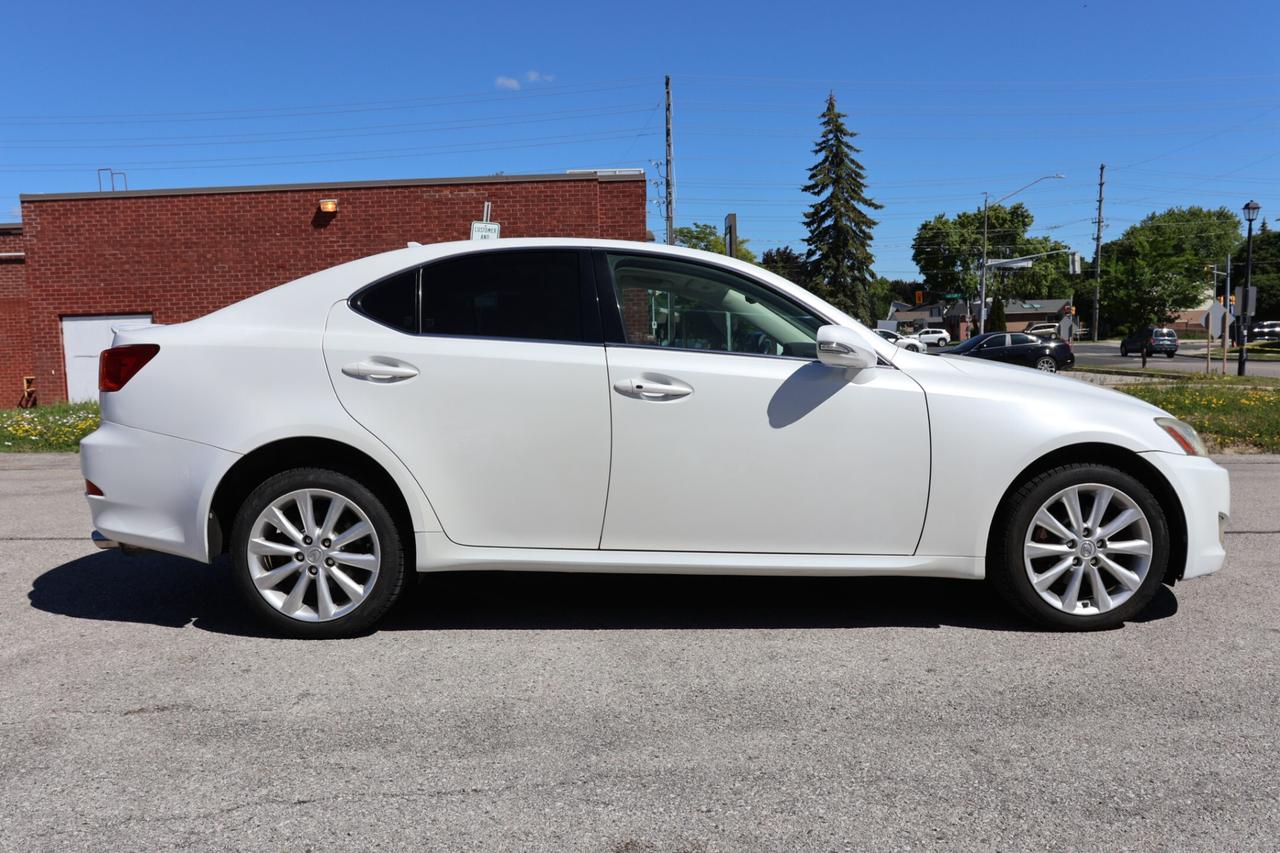 2009 Lexus IS 250-AWD/NAV/B CAM/LEATHER/P SEATS/H SEATS/SUNROOF/ Photo