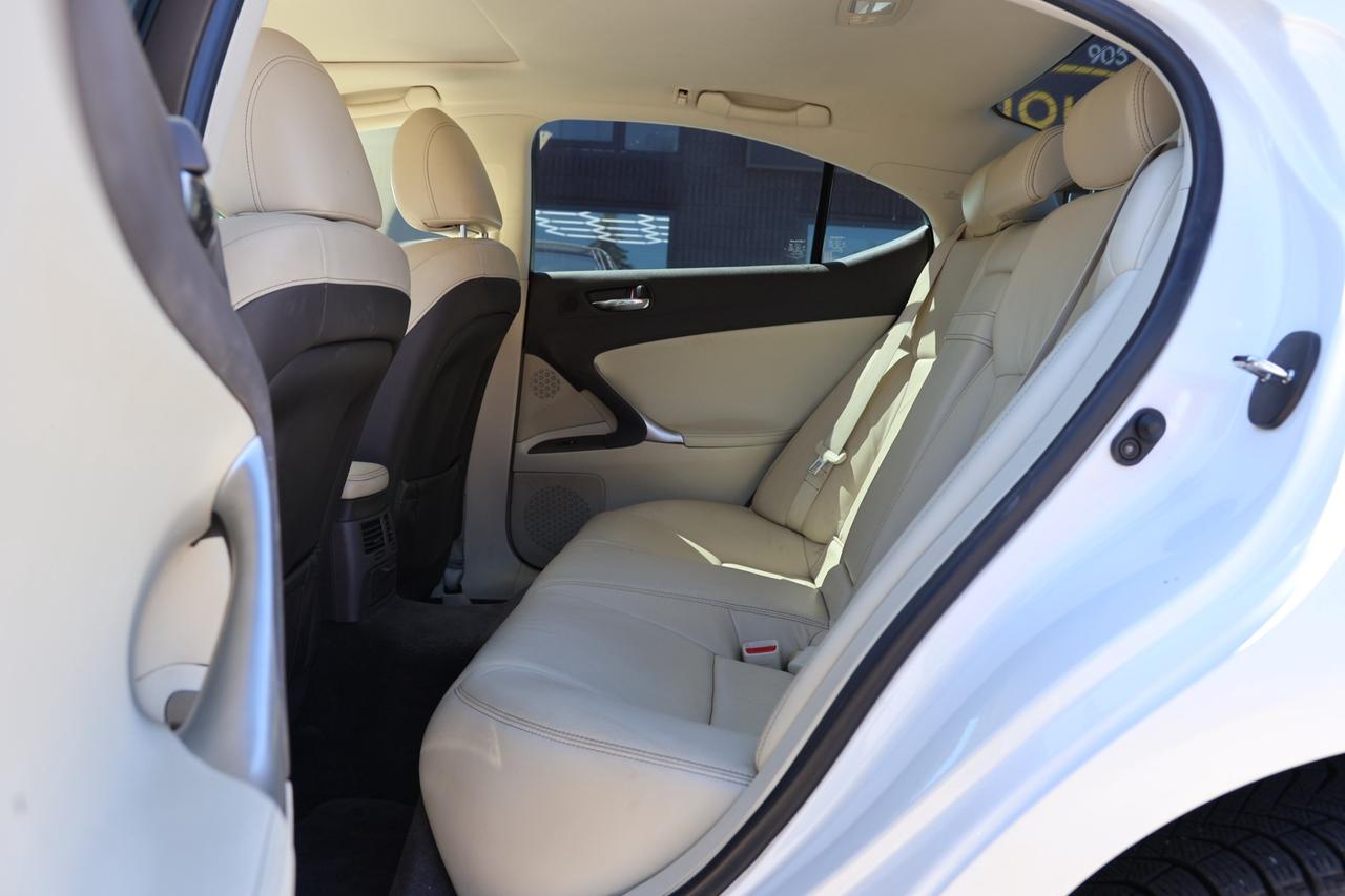 2009 Lexus IS 250-AWD/NAV/B CAM/LEATHER/P SEATS/H SEATS/SUNROOF/ Photo