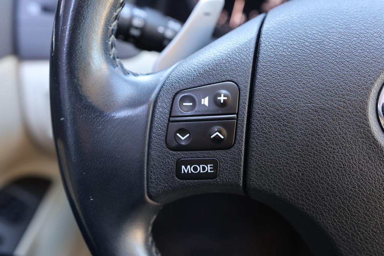 2009 Lexus IS 250-AWD/NAV/B CAM/LEATHER/P SEATS/H SEATS/SUNROOF/ Photo