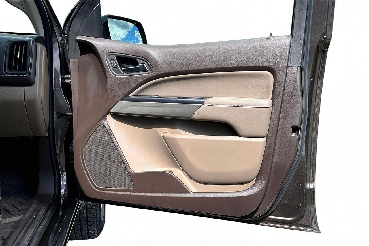 2020 GMC Canyon 4WD Crew Cab 128  SLE Photo
