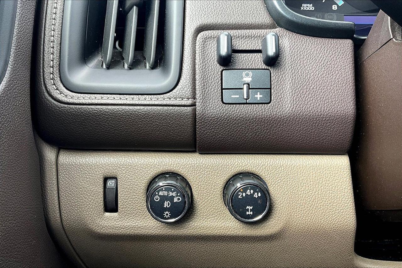 2020 GMC Canyon 4WD Crew Cab 128  SLE Photo