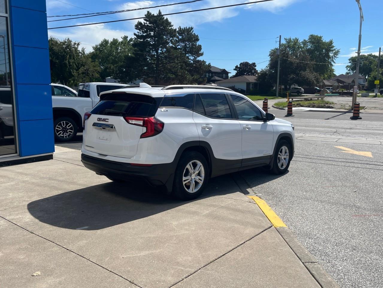 2022 GMC Terrain SLE CPO RATES APPLY 3.99%-5.49% OAC Photo