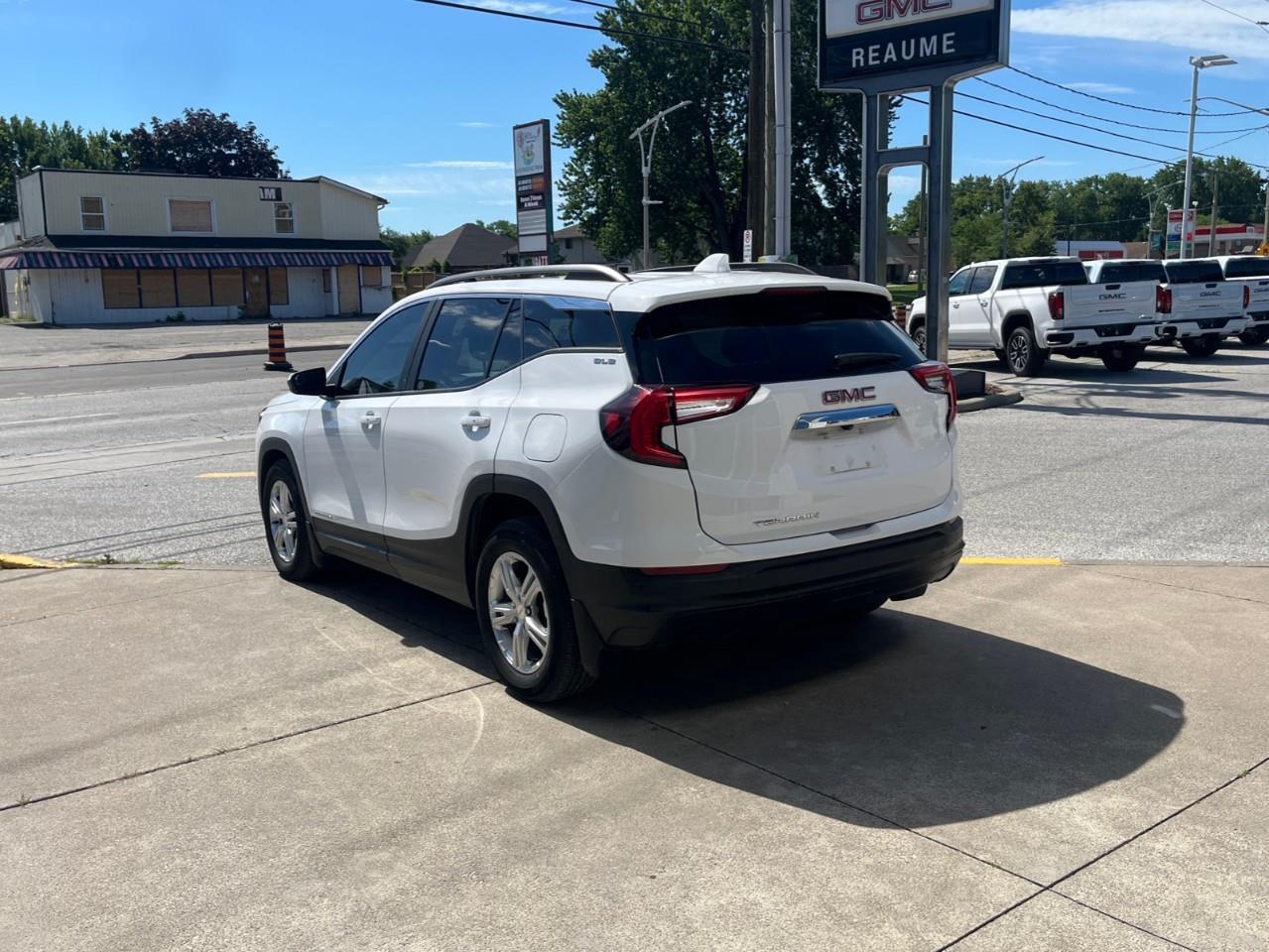 2022 GMC Terrain SLE CPO RATES APPLY 3.99%-5.49% OAC Photo