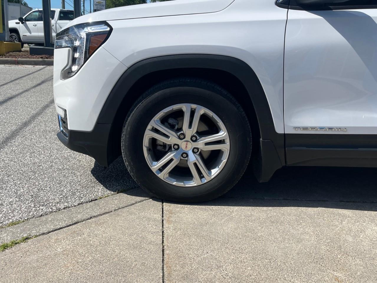 2022 GMC Terrain SLE CPO RATES APPLY 3.99%-5.49% OAC Photo