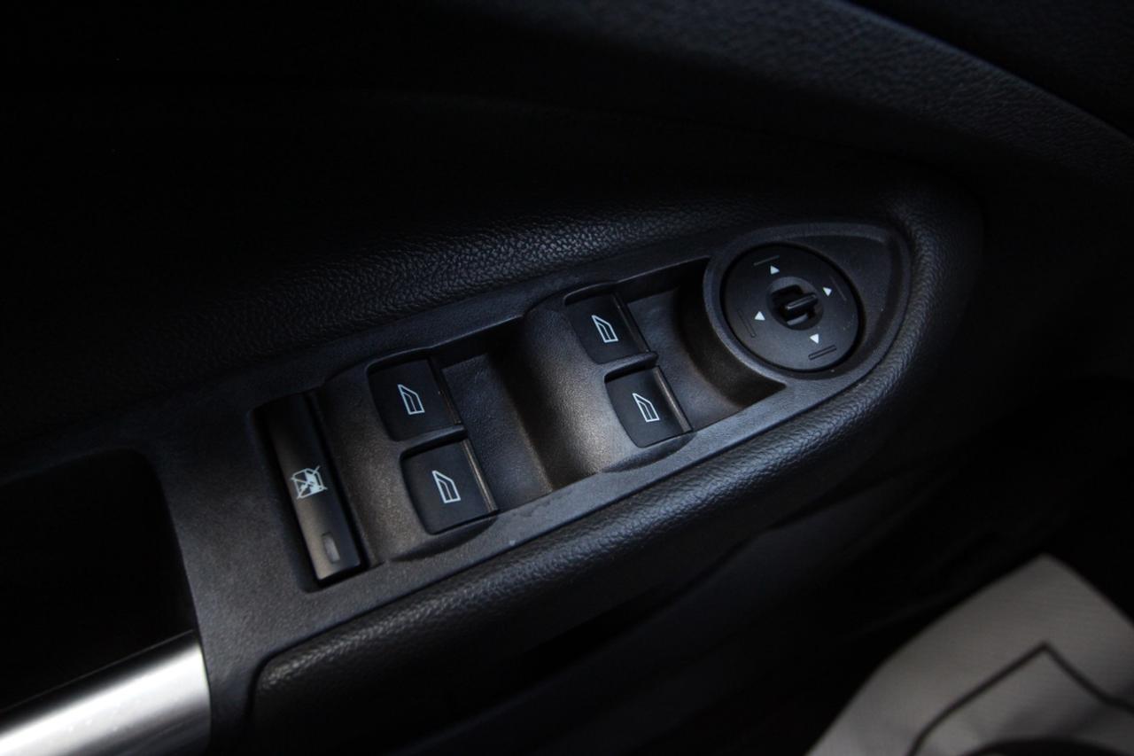 2013 Ford Escape SE - CLEAN CARFAX, NO ACCIDENTS Photo