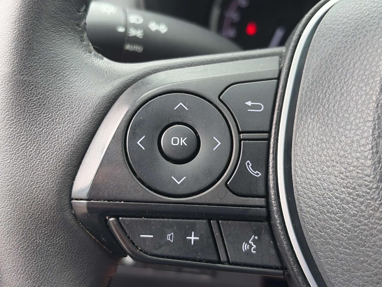 2023 Toyota RAV4 XLE AWD   Sunroof   Clean Carfax Photo