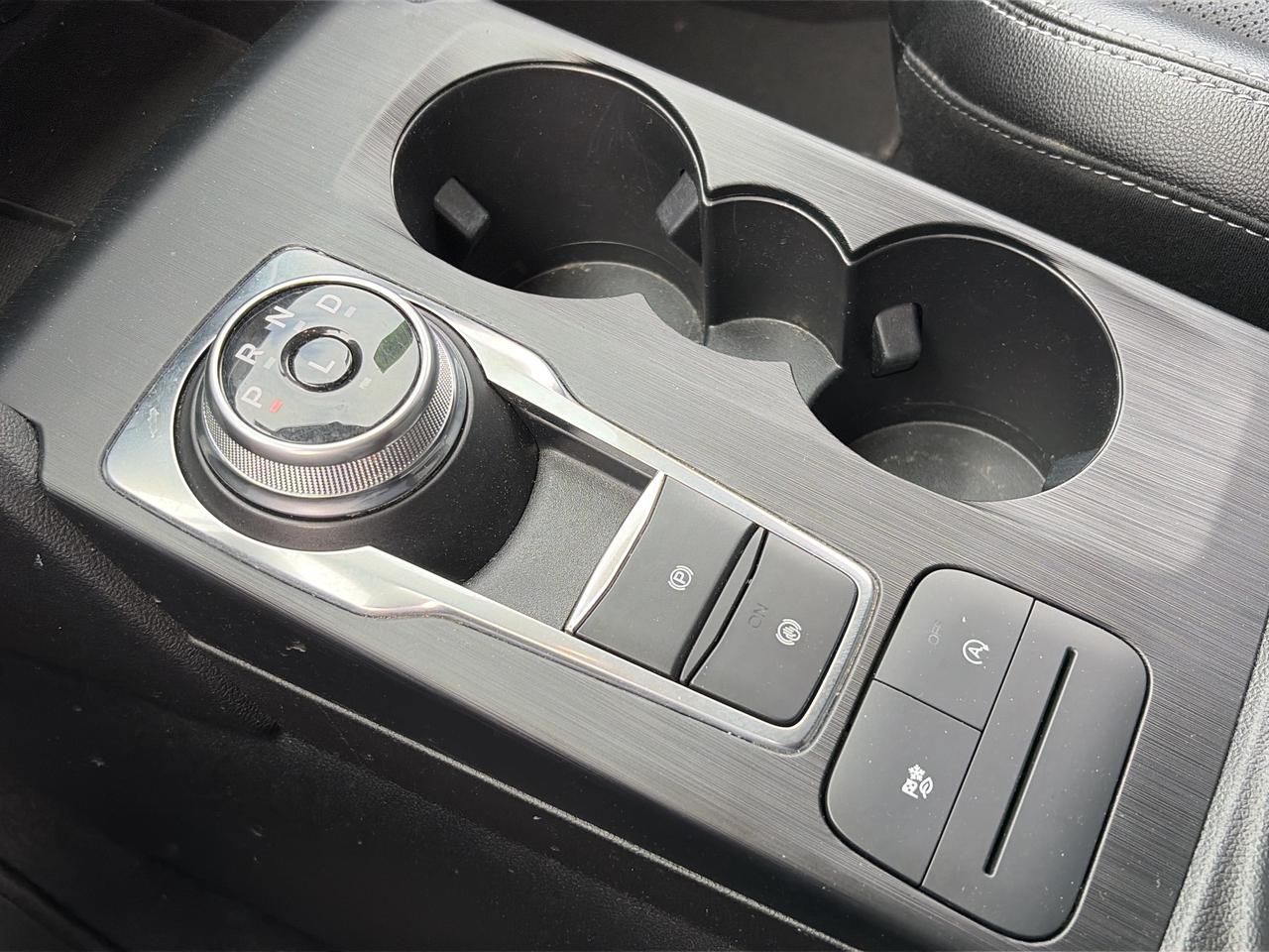 2022 Ford Escape SEL AWD Photo