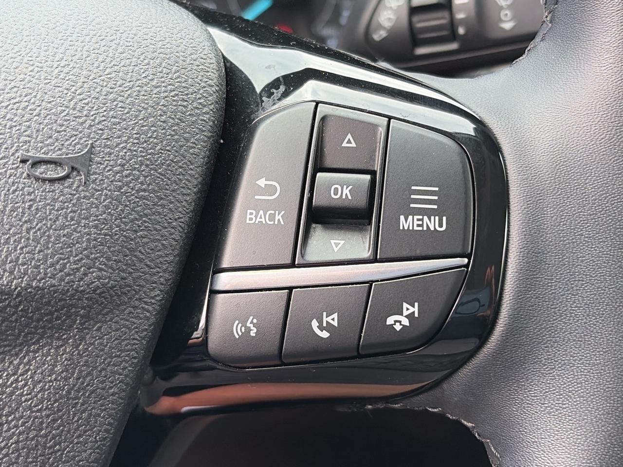 2022 Ford Escape SEL AWD Photo