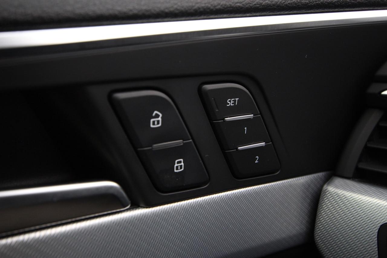 2019 Audi A4 Progressiv - NO ACCIDENTS CLEAN CARFAX Photo