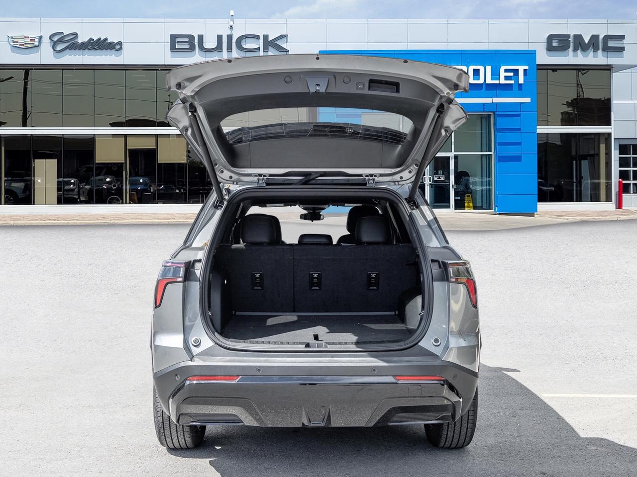 2025 Chevrolet Equinox RS AWD   Convenience Pkg III   Heated & Vent seats Photo
