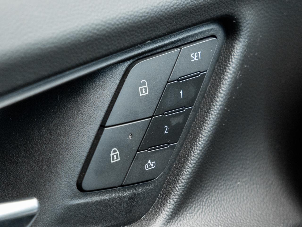 2025 Chevrolet Equinox RS AWD   Convenience Pkg III   Heated & Vent seats Photo