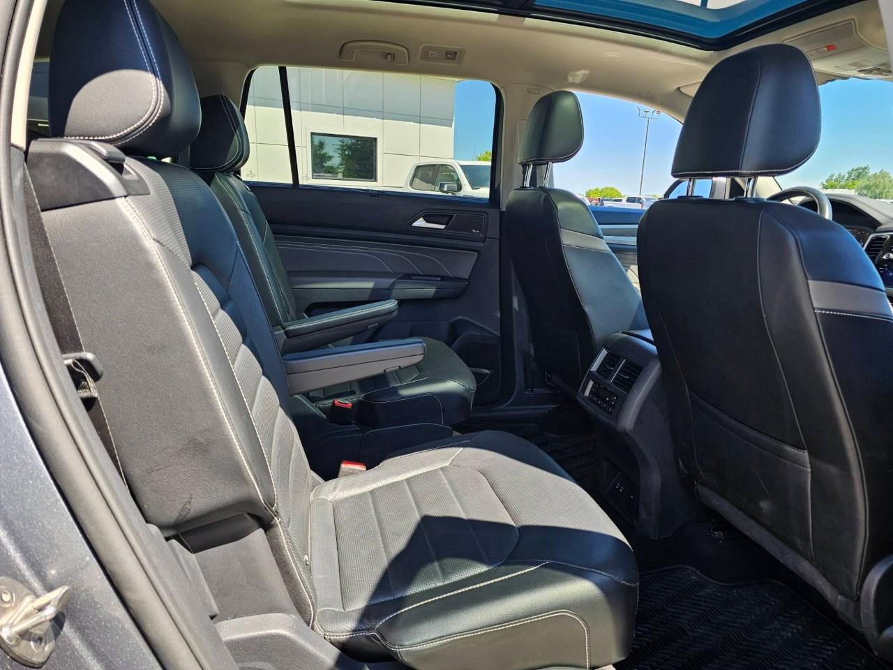 2022 Volkswagen Atlas 3.6 FSI Highline 4dr All-Wheel Drive 4MOTION Photo