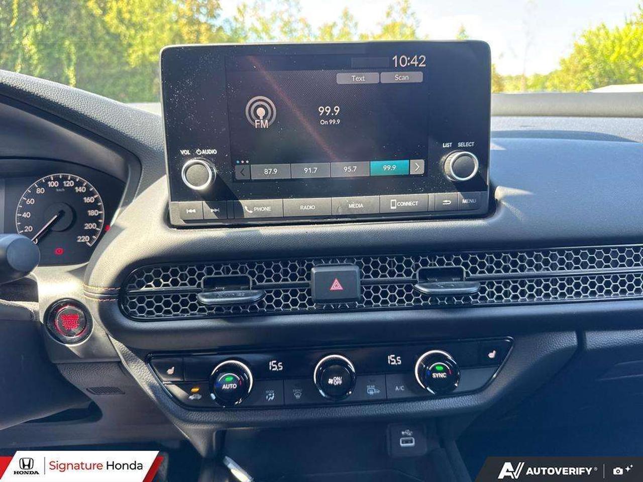 2025 Honda HR-V Sport Photo