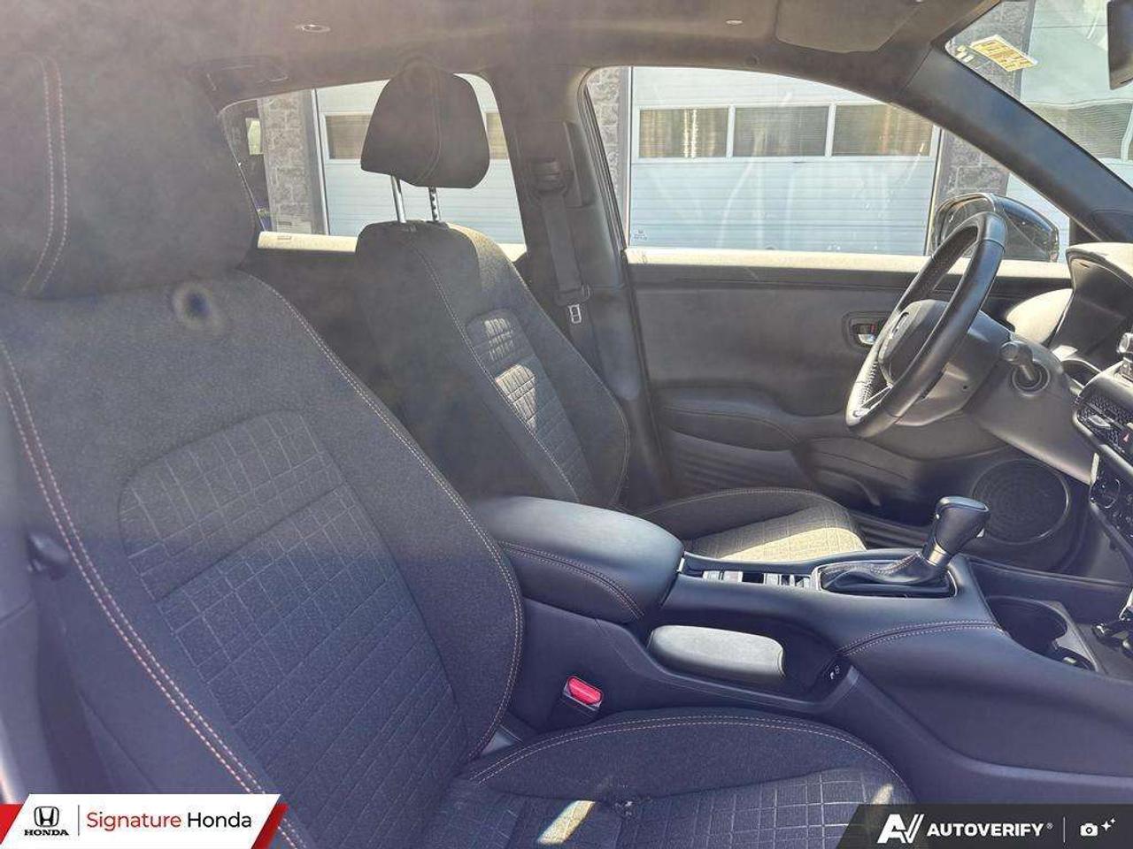 2025 Honda HR-V Sport Photo