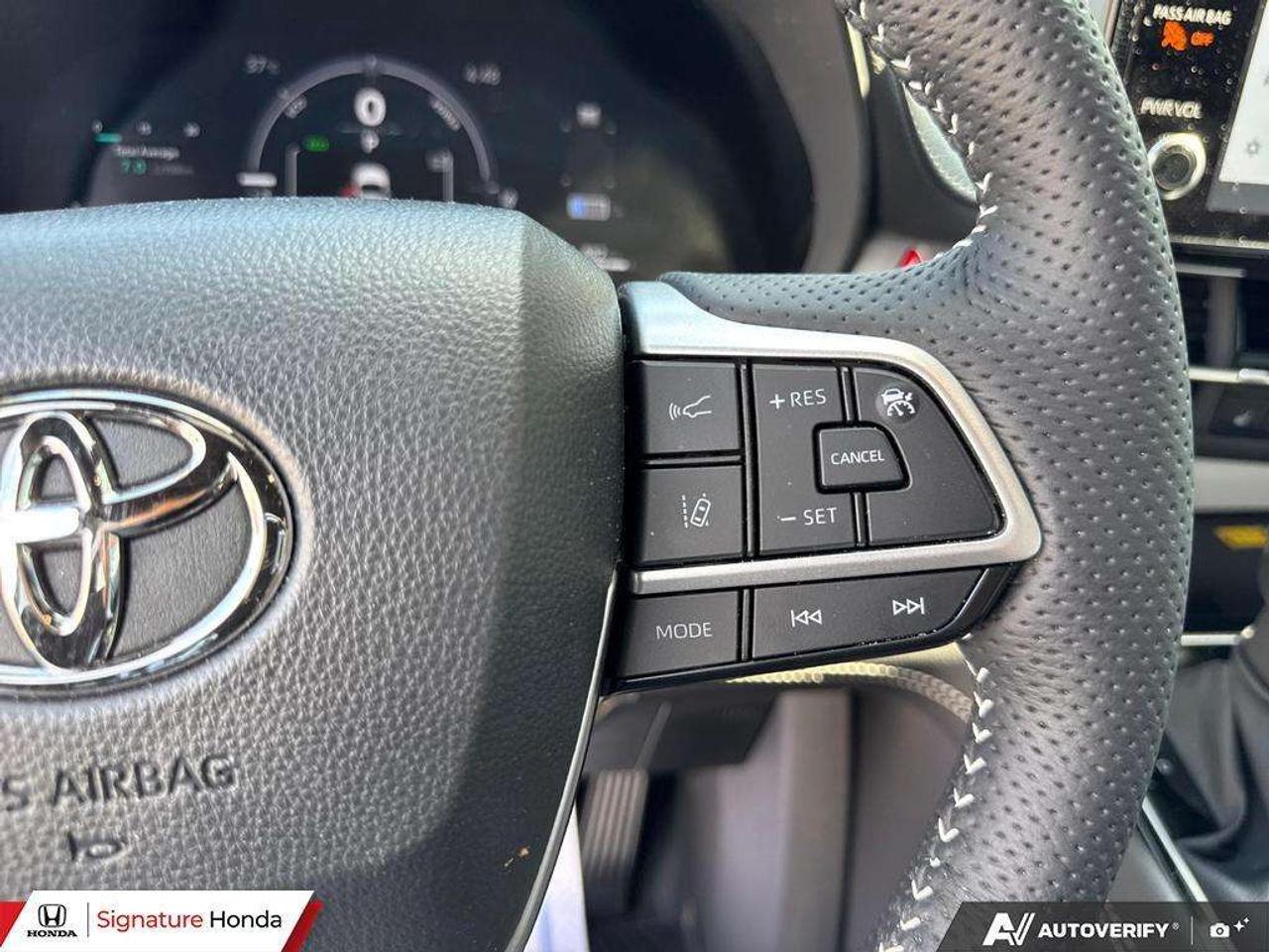 2026 Toyota Sienna XSE Photo