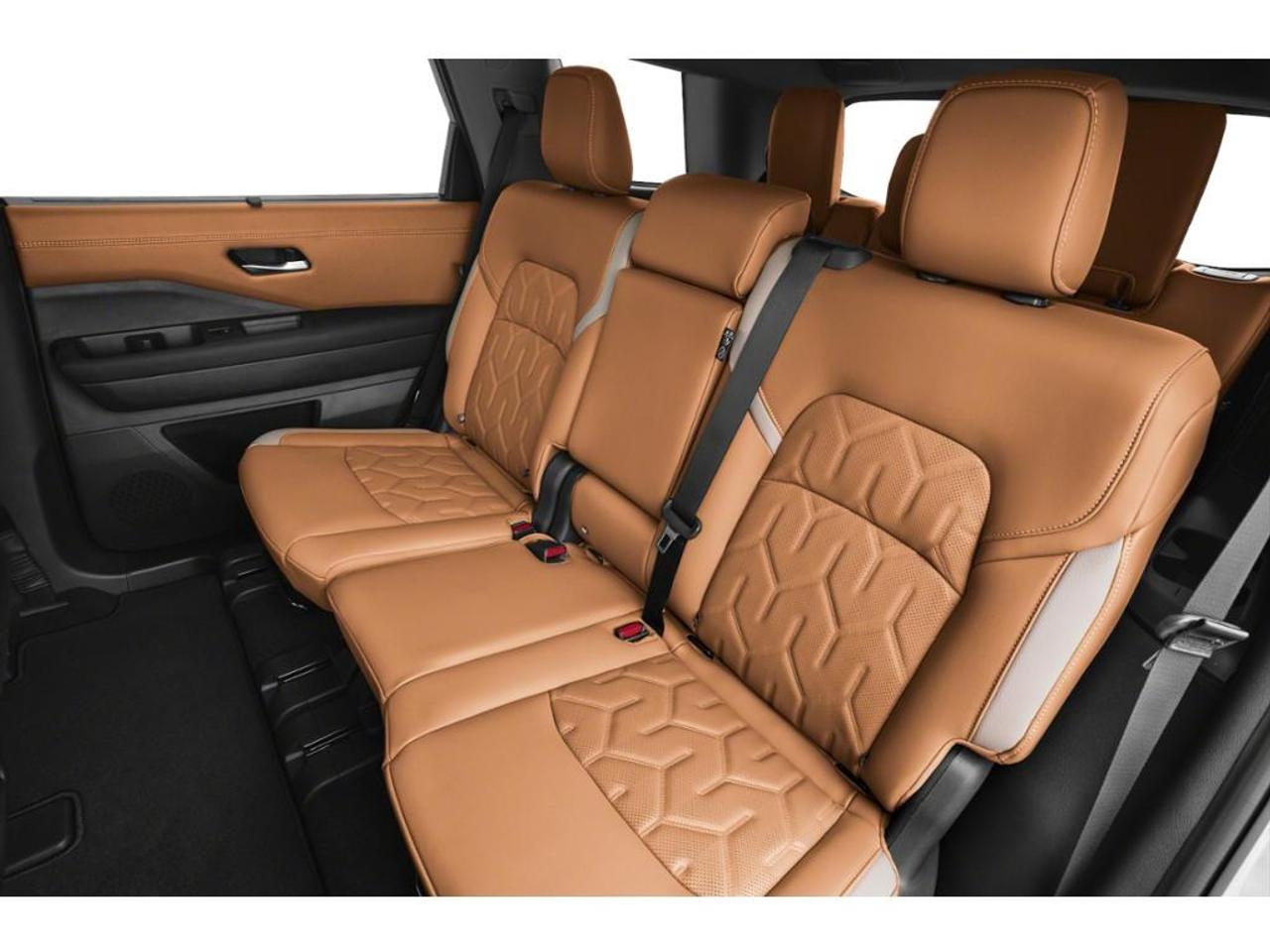 2026 Nissan Pathfinder Platinum 4dr 4x4 Photo