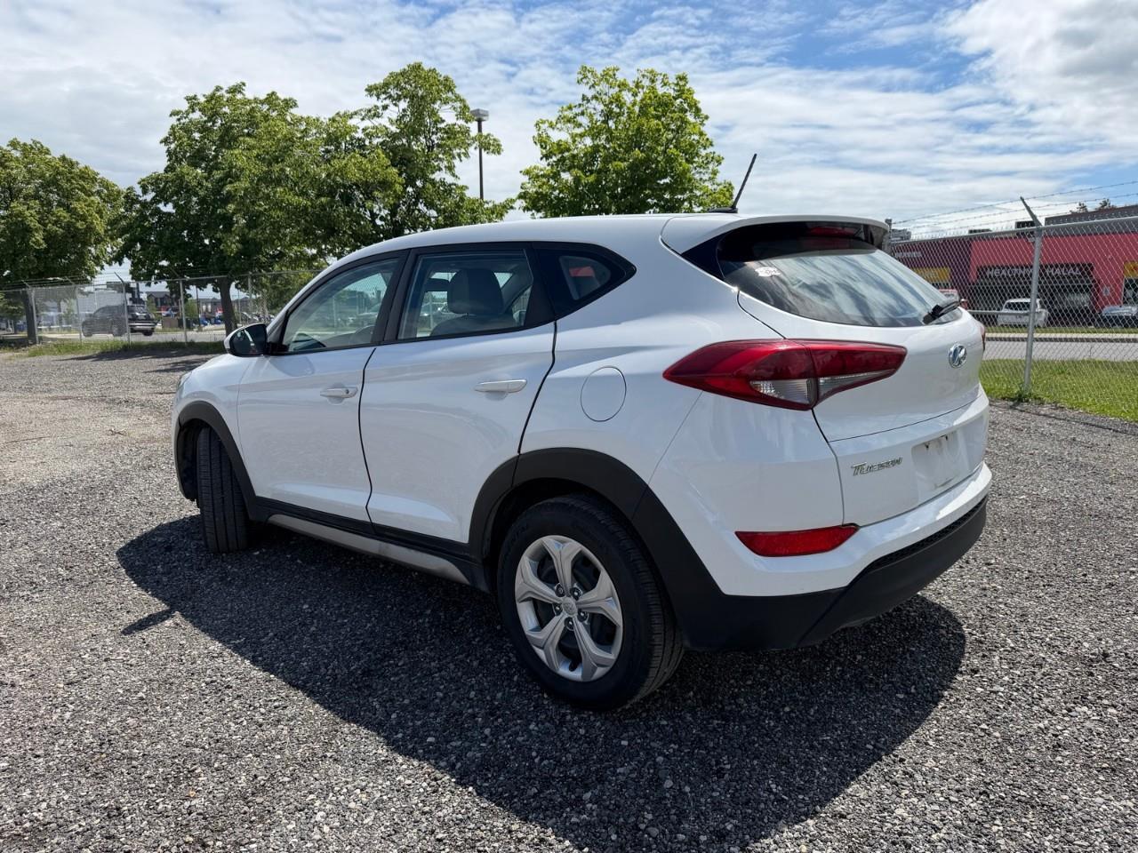 2017 Hyundai Tucson Base 2.0 4dr Front-Wheel Drive Photo