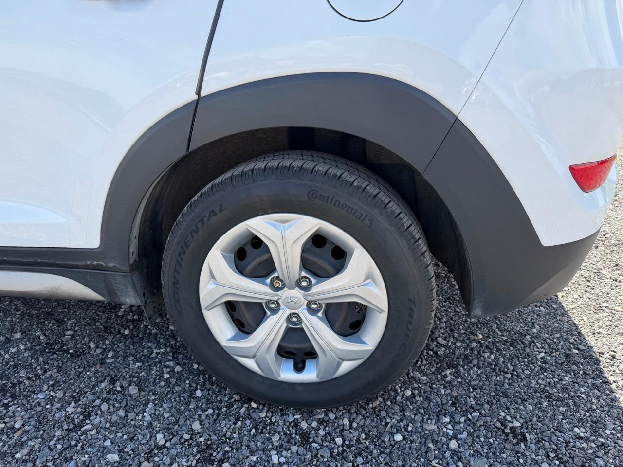 2017 Hyundai Tucson Base 2.0 4dr Front-Wheel Drive Photo
