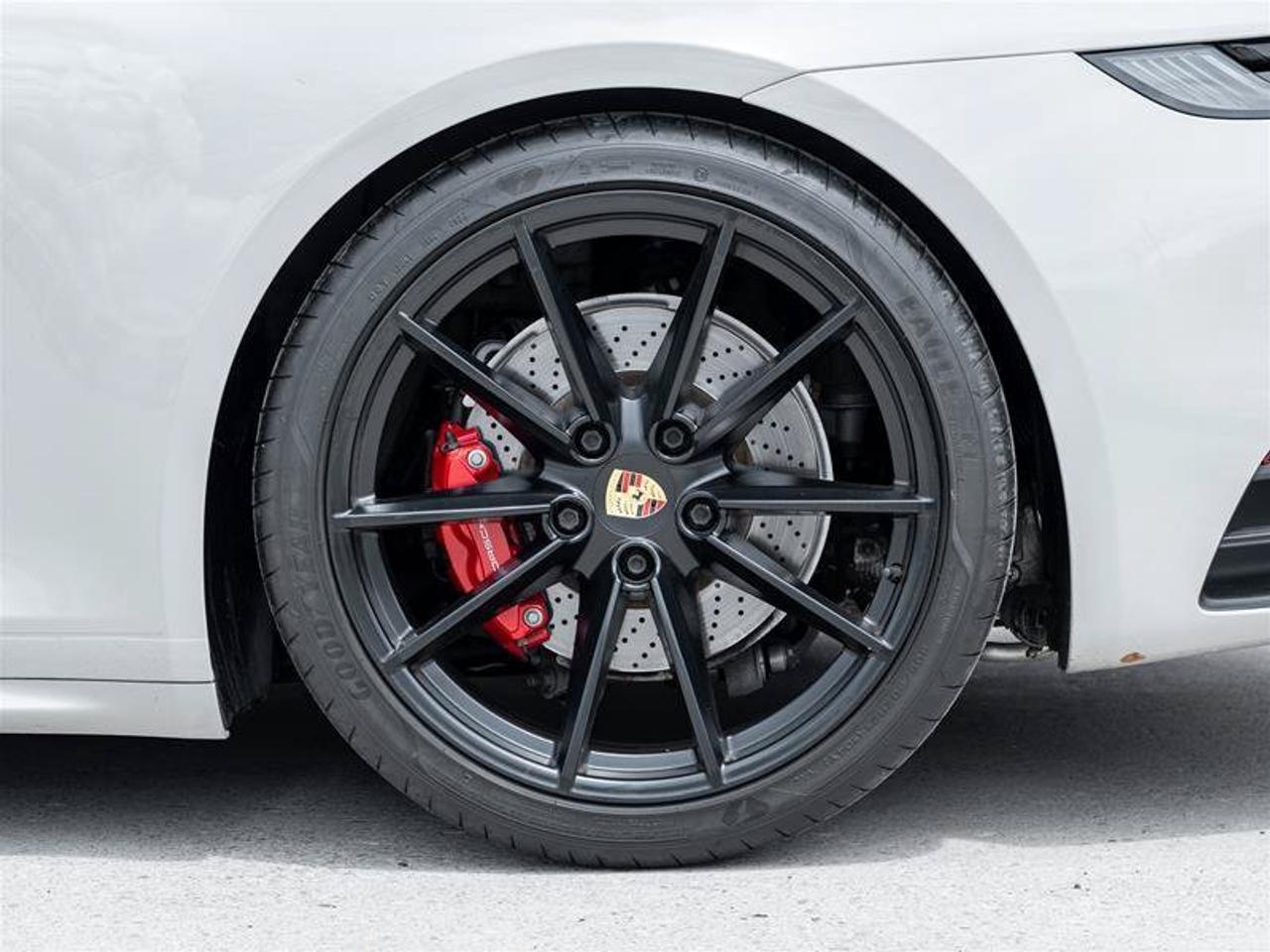 2021 Porsche 911 Carrera 4S Photo