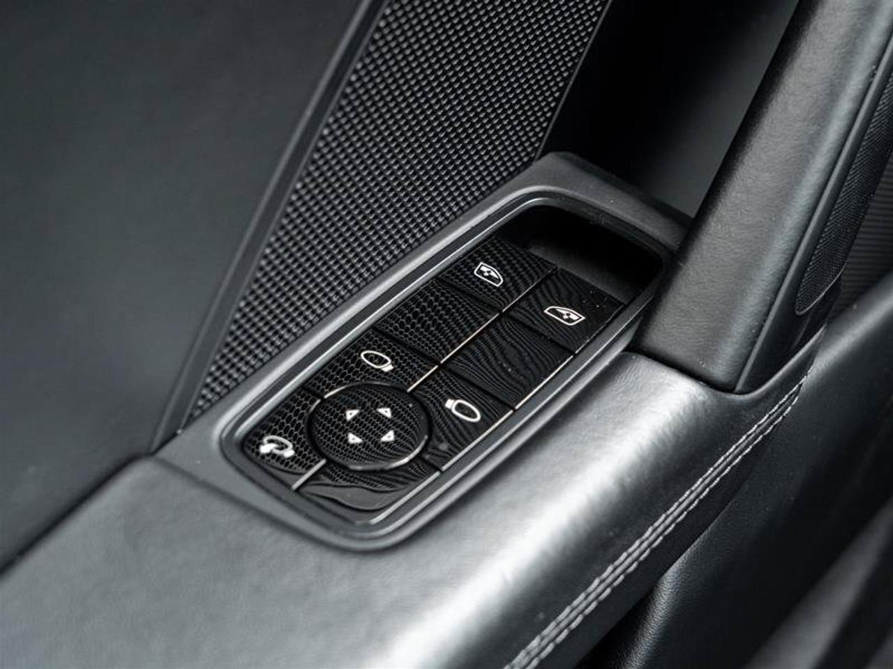 2021 Porsche 911 Carrera 4S Photo