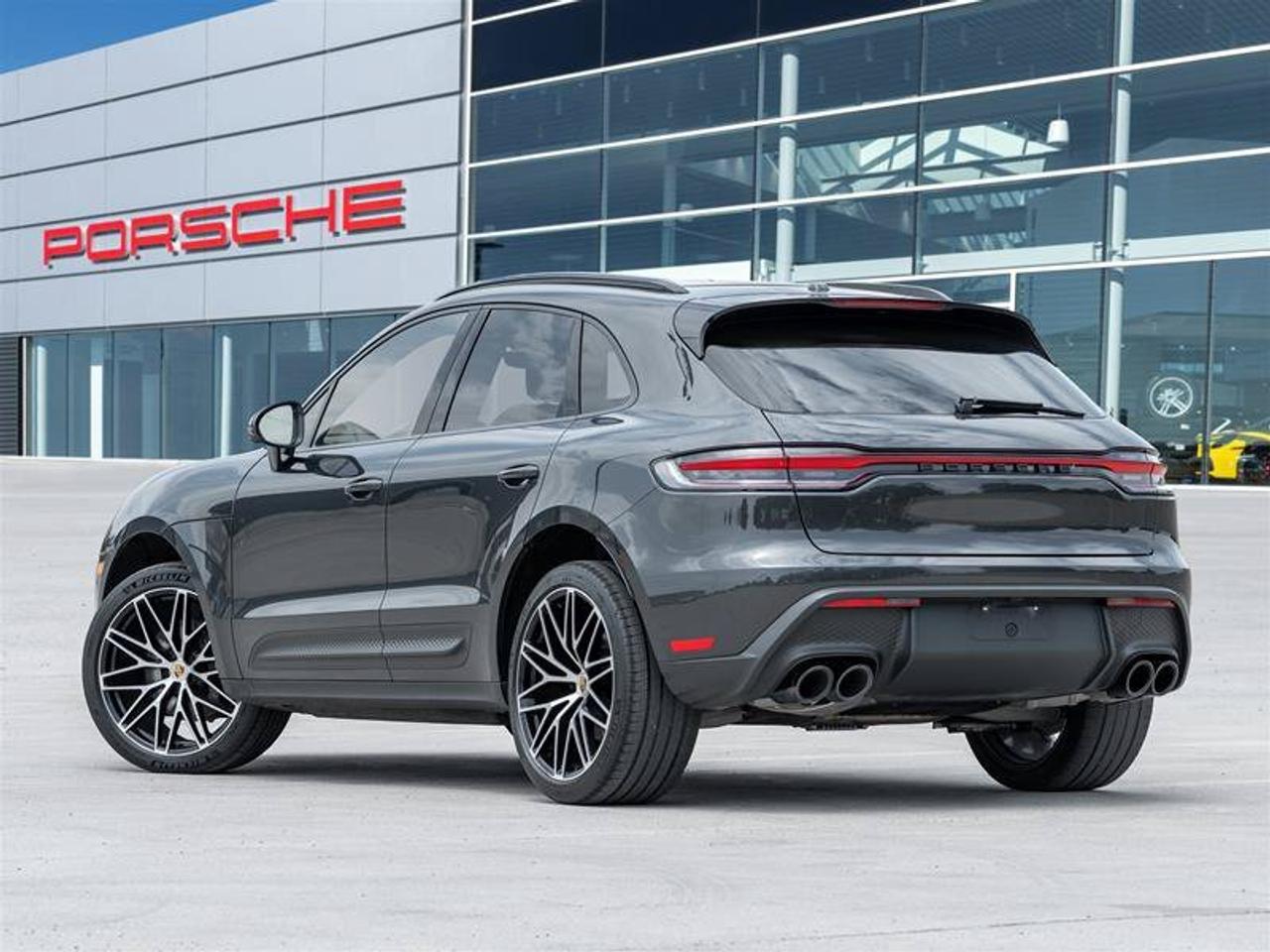 2024 Porsche Macan Base Photo2