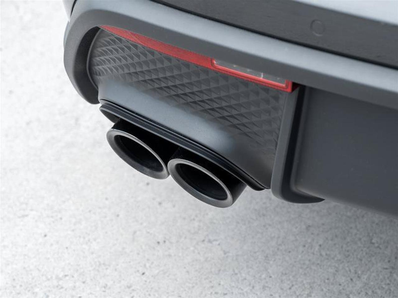 2024 Porsche Macan Base Photo