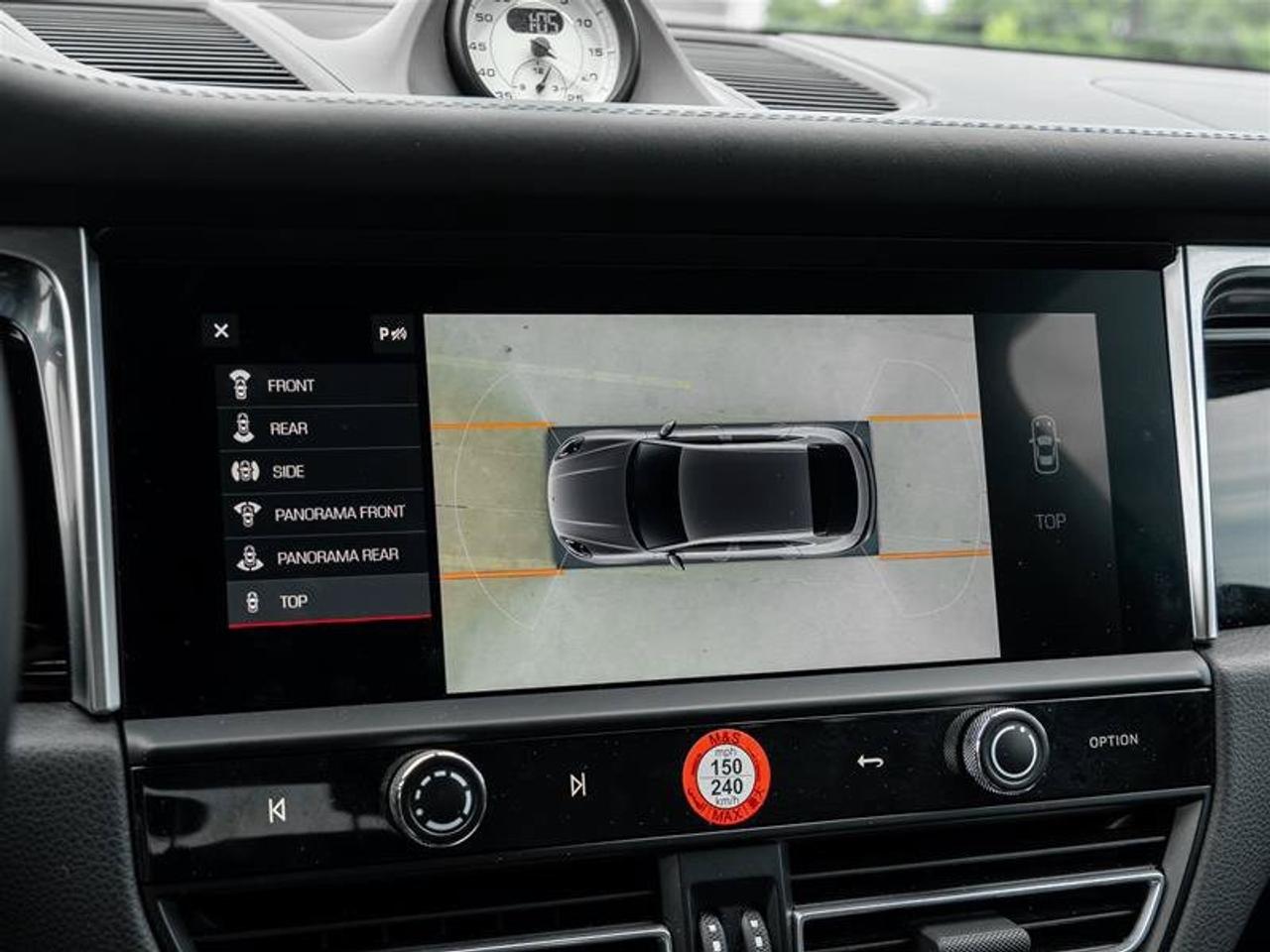 2024 Porsche Macan Base Photo