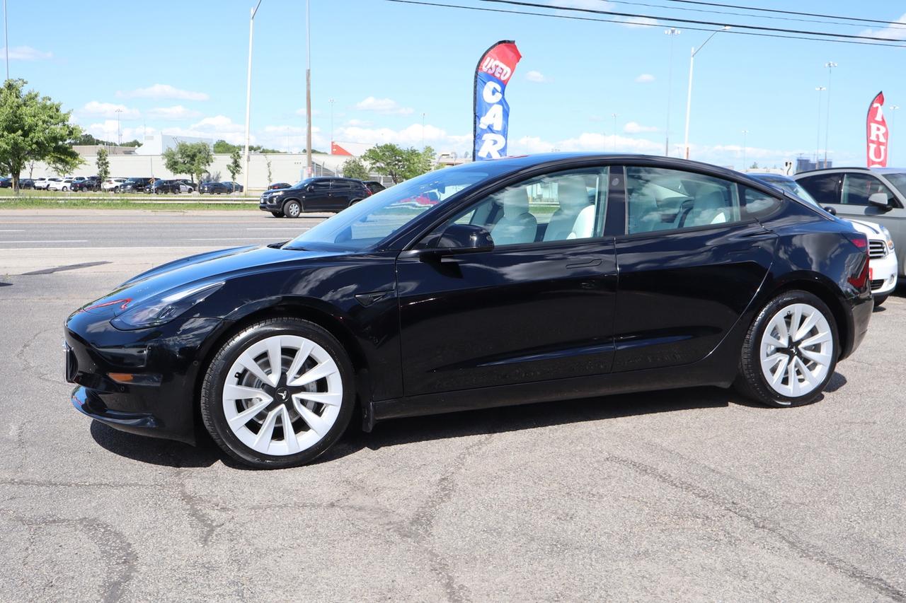 2022 Tesla Model 3 SR+   NO ACCIDENT   WHITE INTERIOR   CLEAN CARFAX Photo
