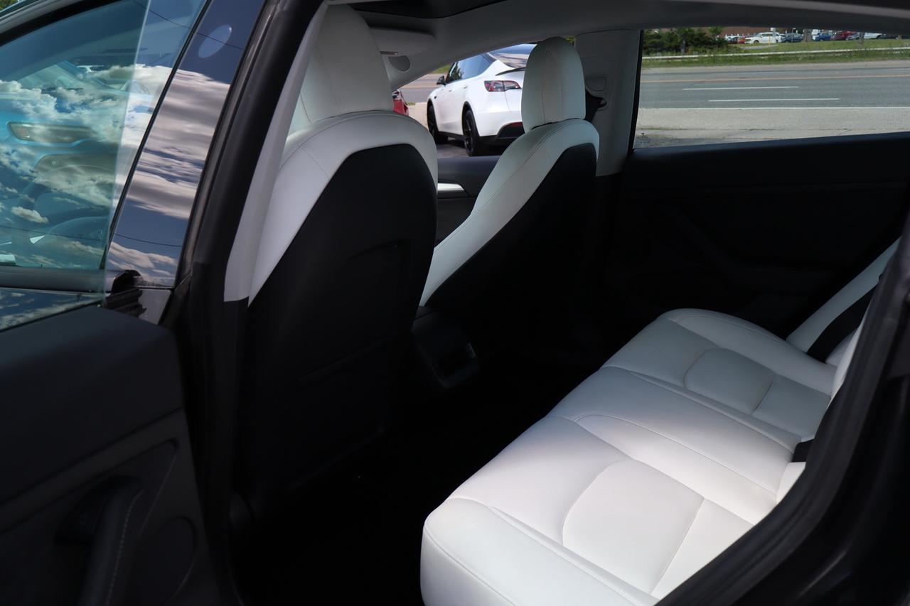 2022 Tesla Model 3 SR+   NO ACCIDENT   WHITE INTERIOR   CLEAN CARFAX Photo