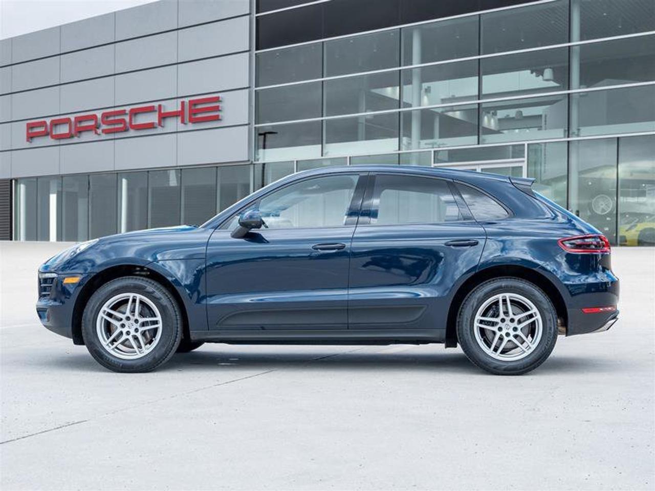 2018 Porsche Macan Base Photo