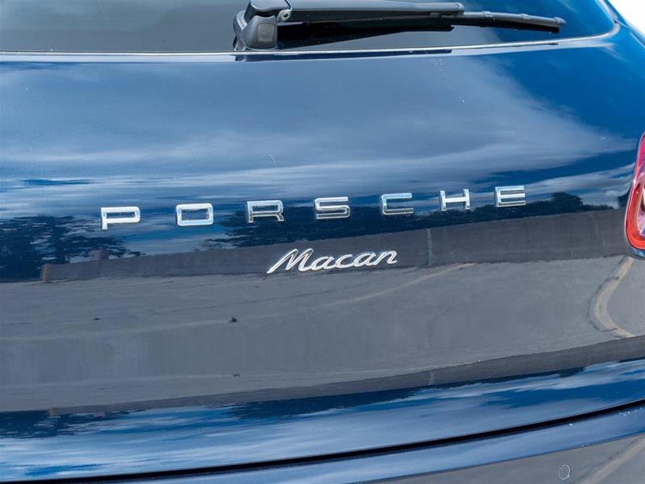 2018 Porsche Macan Base Photo