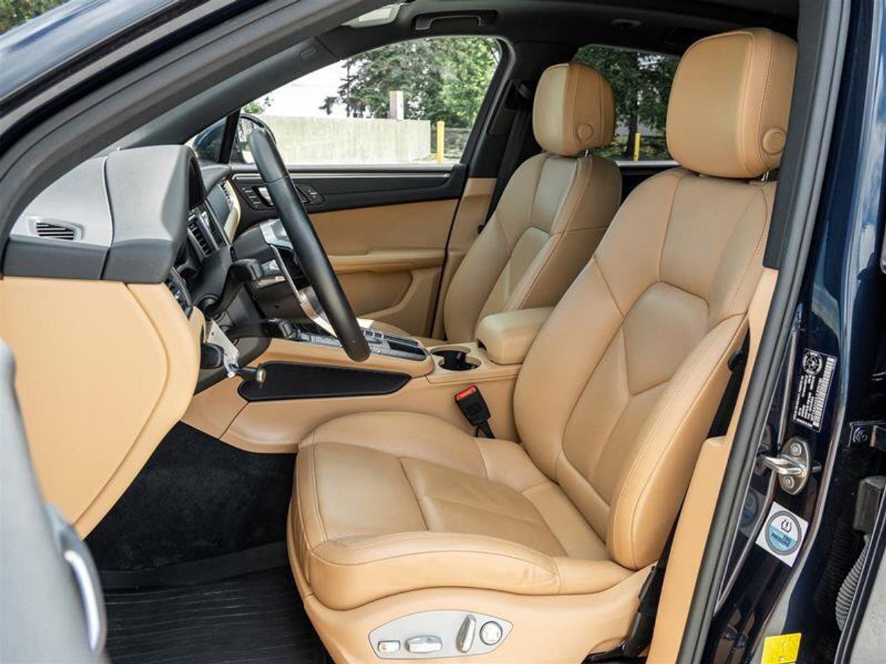 2018 Porsche Macan Base Photo