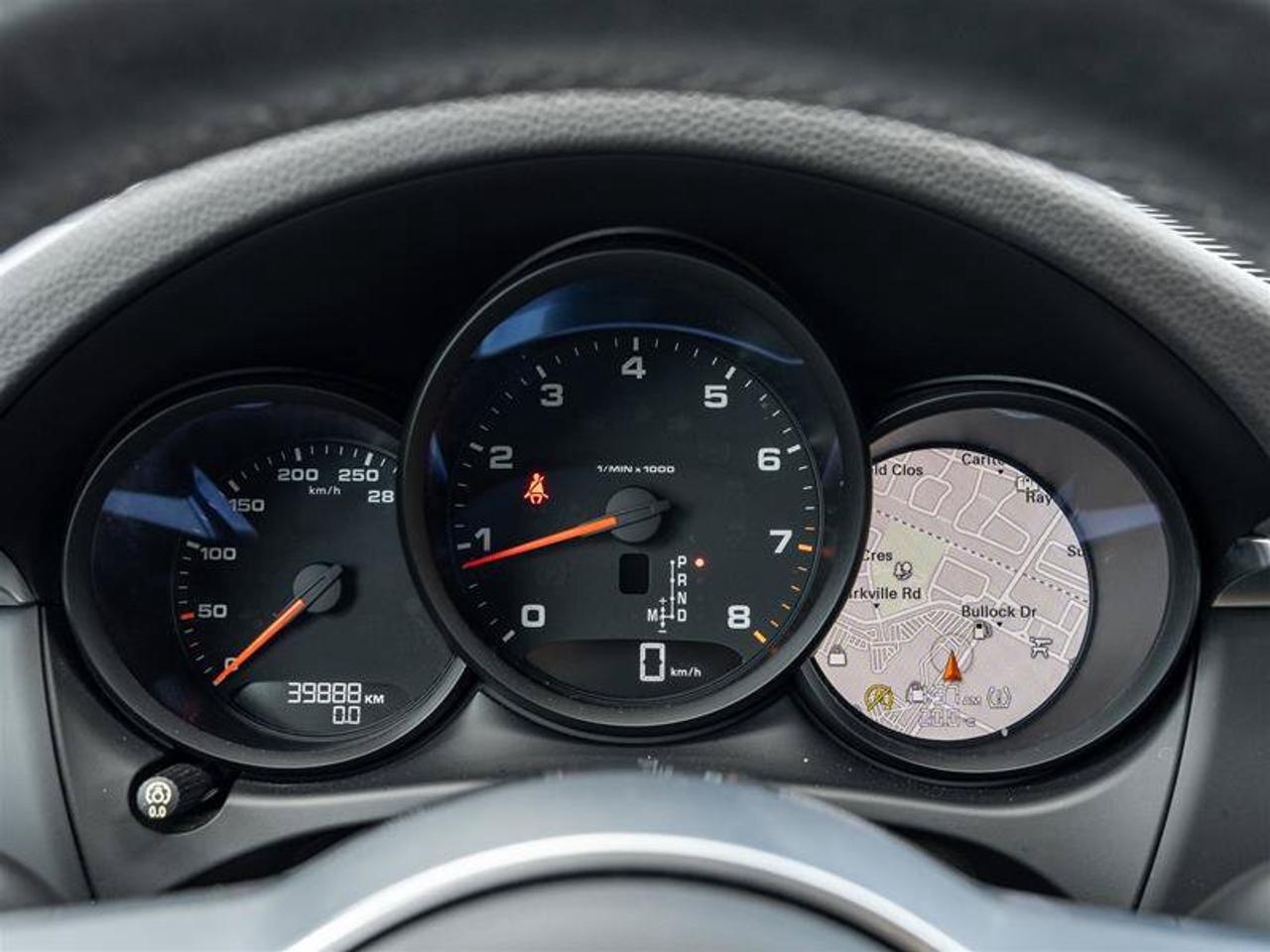 2018 Porsche Macan Base Photo