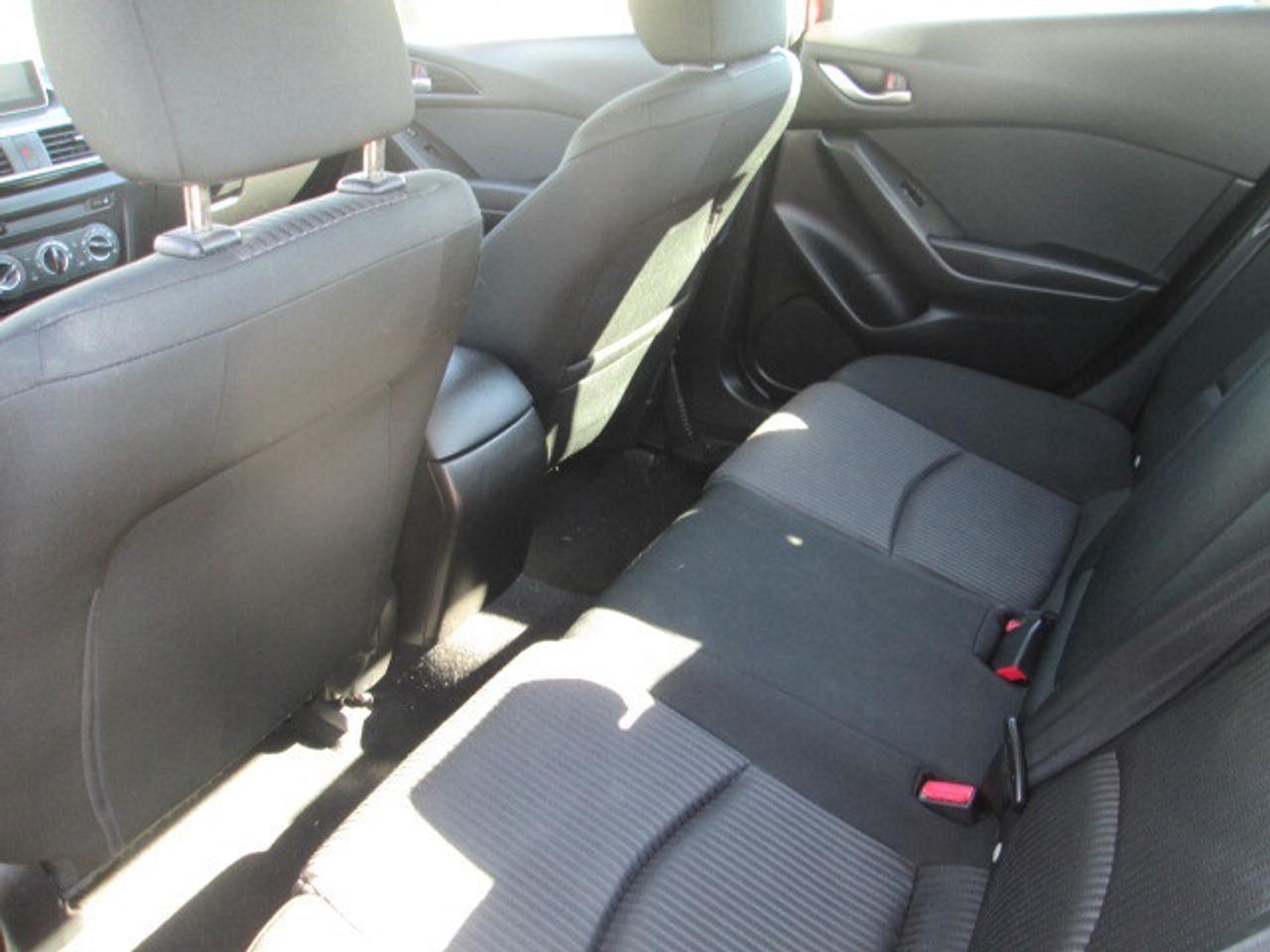 2014 Mazda MAZDA3 4dr Sdn Auto GS-SKY, Local Trade, Alloy Wheels Photo