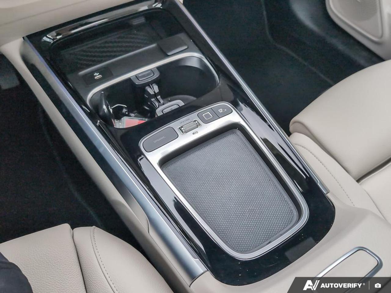 2025 Mercedes-Benz GLB 250 Base GLB 250 4dr All-Wheel Drive 4MATIC Photo