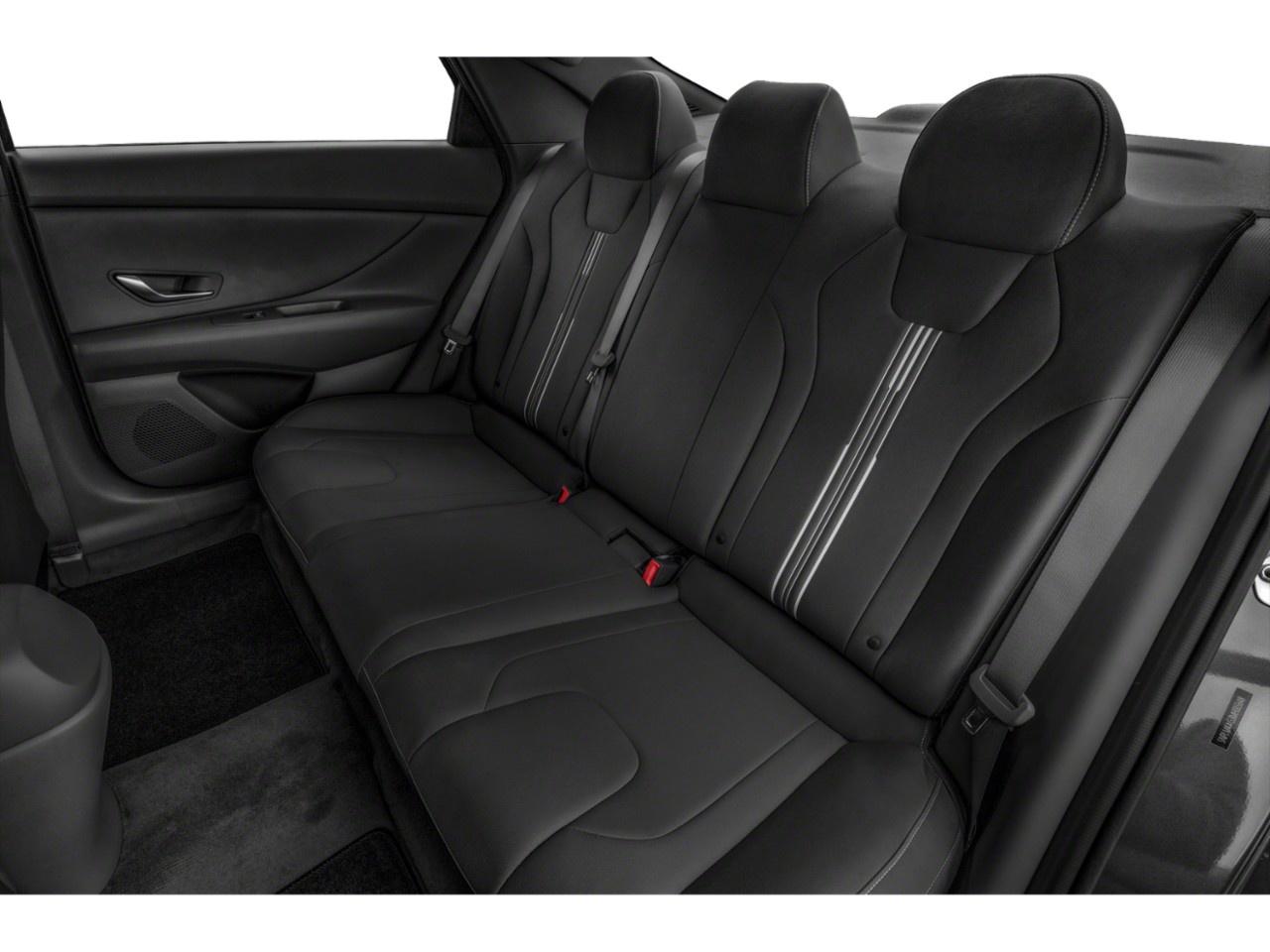 2023 Hyundai Elantra Preferred IVT Photo