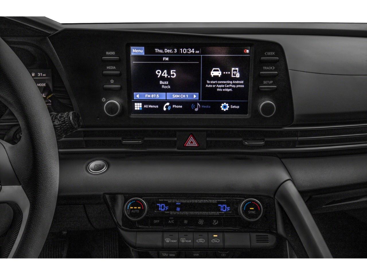 2023 Hyundai Elantra Preferred IVT Photo