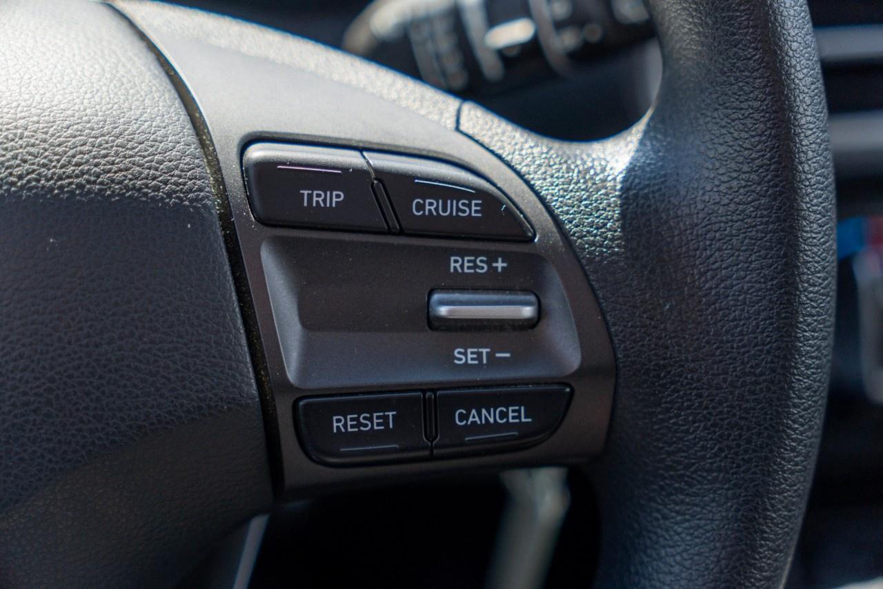 2021 Hyundai KONA 2.0L Essential FWD Photo