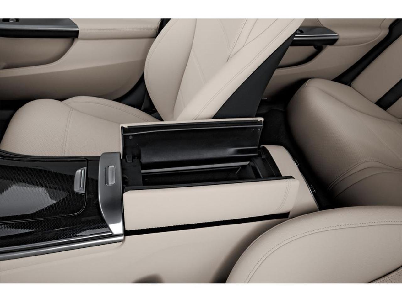 2026 Mercedes-Benz C-Class Base C 300 4dr All-Wheel Drive 4MATIC Sedan Photo